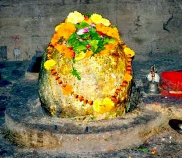 बिजली महादेव- कुल्लू -हर बारह साल में शिवलिंग पर गिरती है बिजली